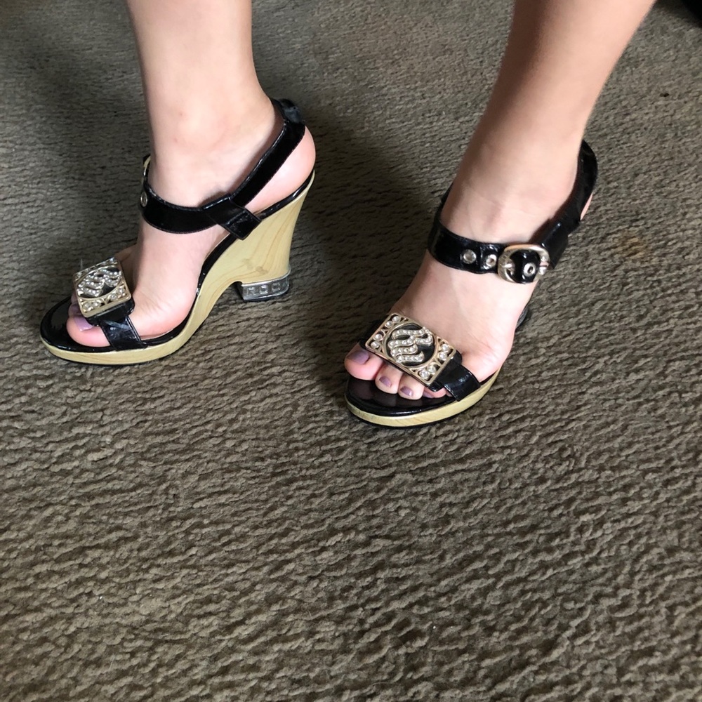 Women’s heels for sale size 6